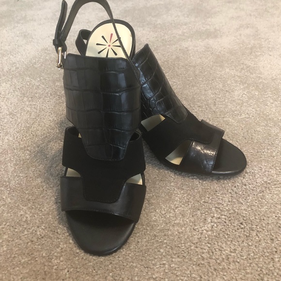 Isaac Mizrahi Sandals - Picture 4 of 8